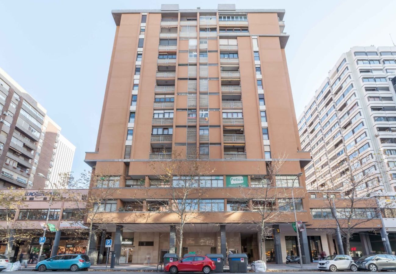 Apartment in Madrid - Piso 3 habs. en Nuevos Ministerios by Sharing Co.