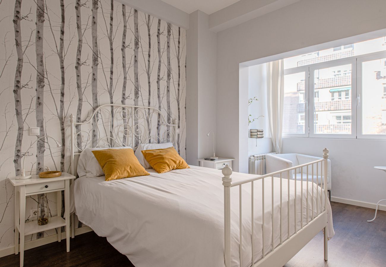 Apartment in Madrid - Apartamento en Nuevos Ministerios by Sharing Co  