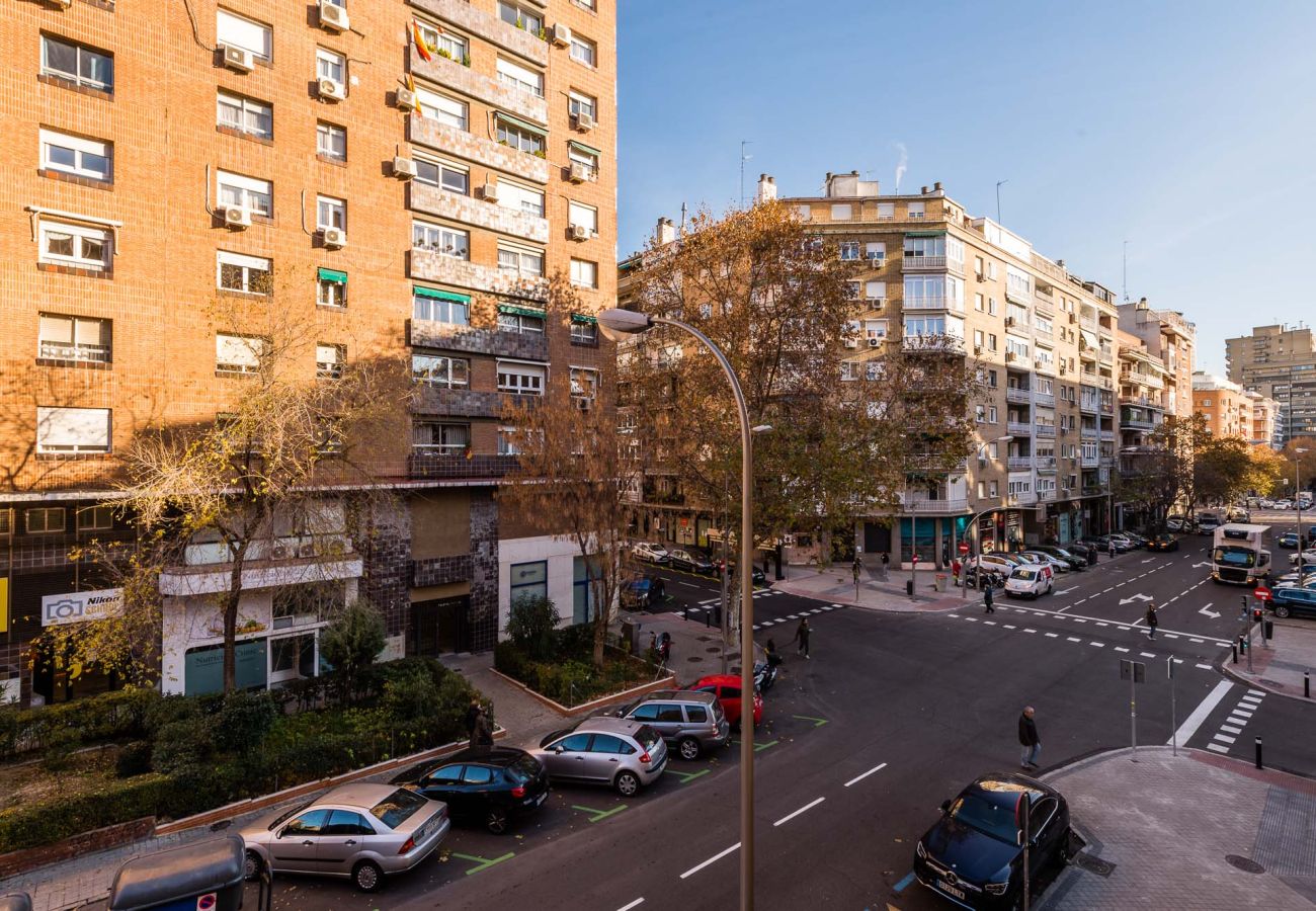 Apartment in Madrid - Apartamento en Nuevos Ministerios by Sharing Co  