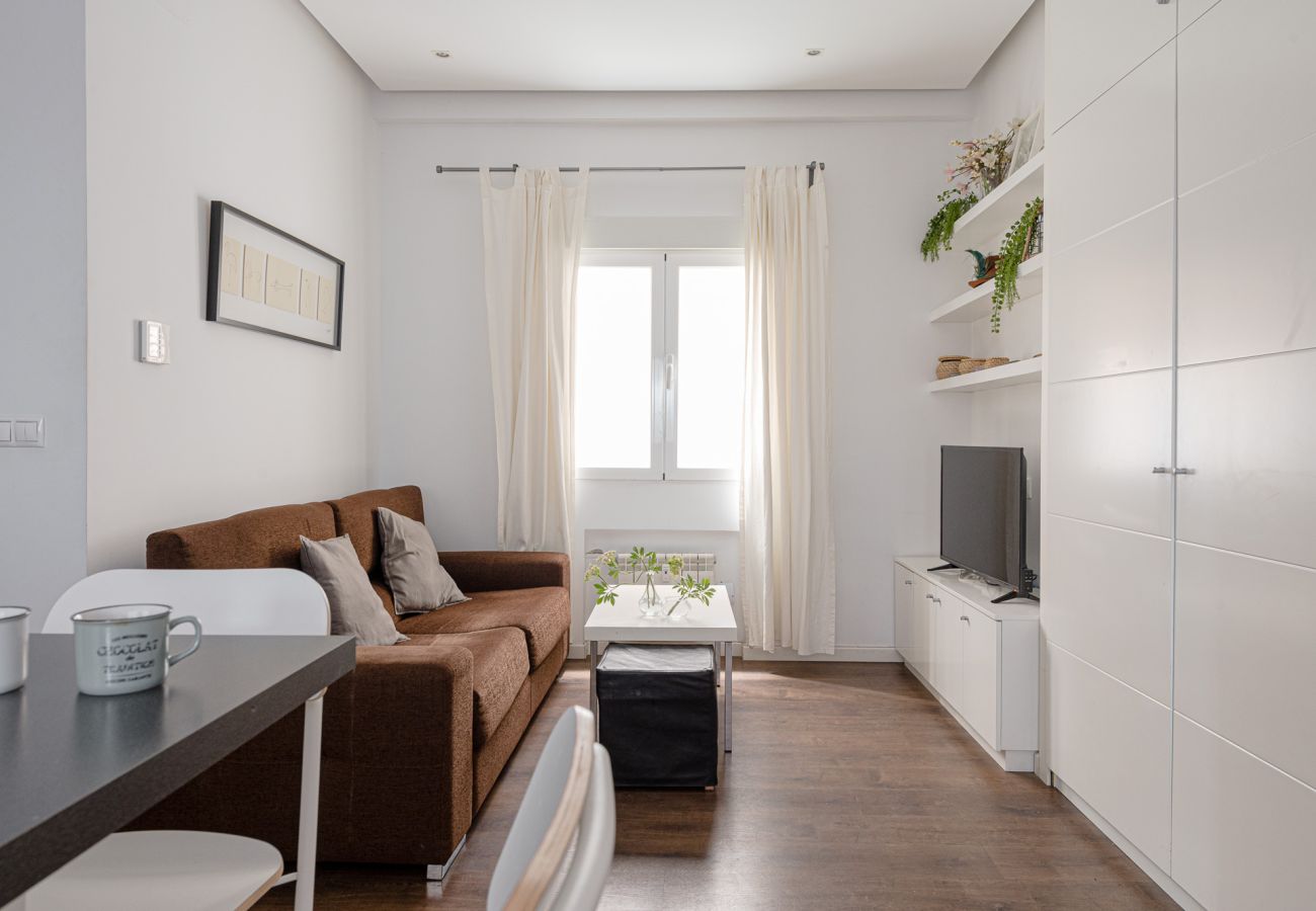 Apartment in Madrid - Moderno piso en Nuevos Ministerios by Sharing Co 