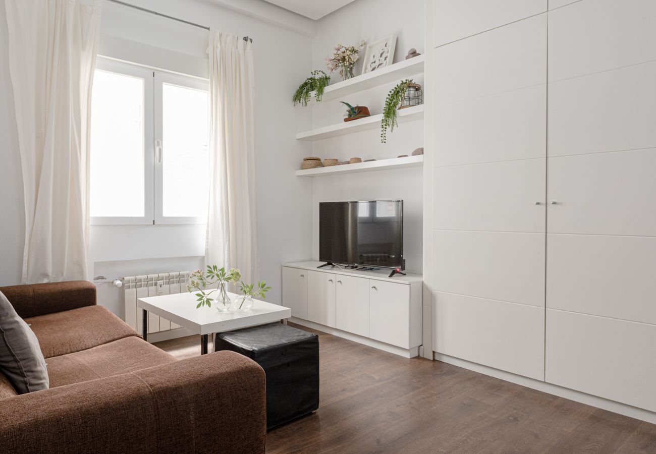 Apartment in Madrid - Moderno piso en Nuevos Ministerios by Sharing Co 