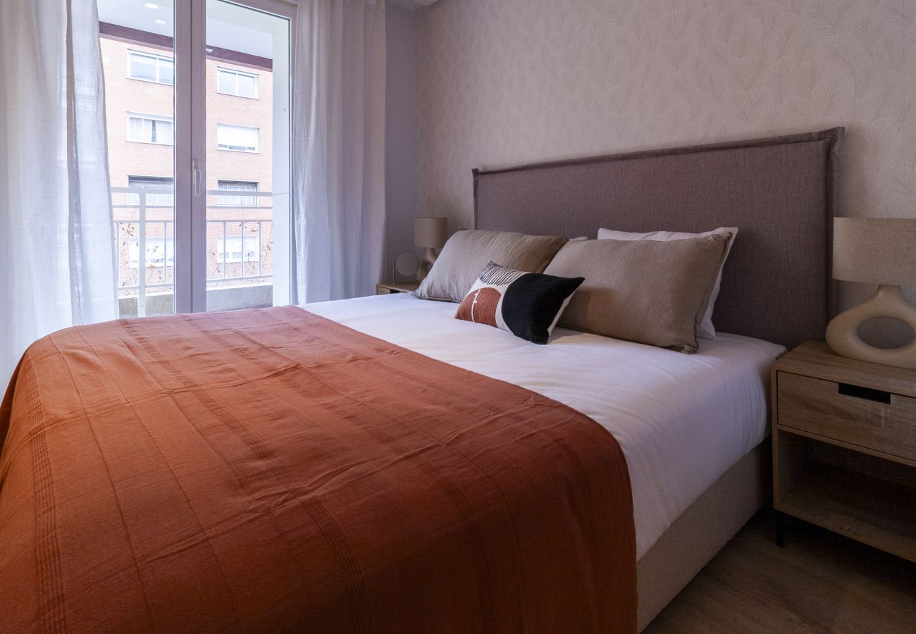 Apartment in Madrid - 3 bedroom apartment in La Castellana Sharing Co.     