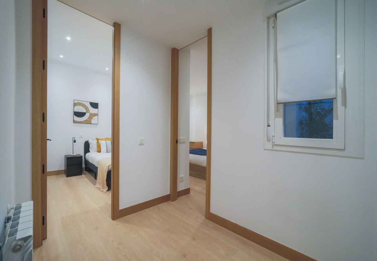 Apartment in Madrid - Apt. 2 habitaciones en Zurbano Sharing Co.  