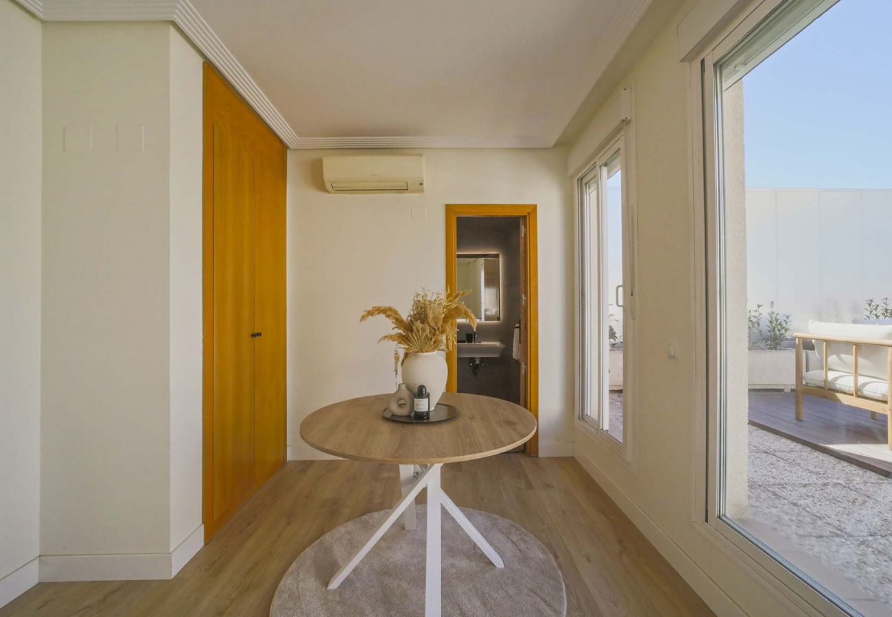 Apartment in Madrid - 3 bedroom apartment with terrace in La Castellana by Sharing Co.     