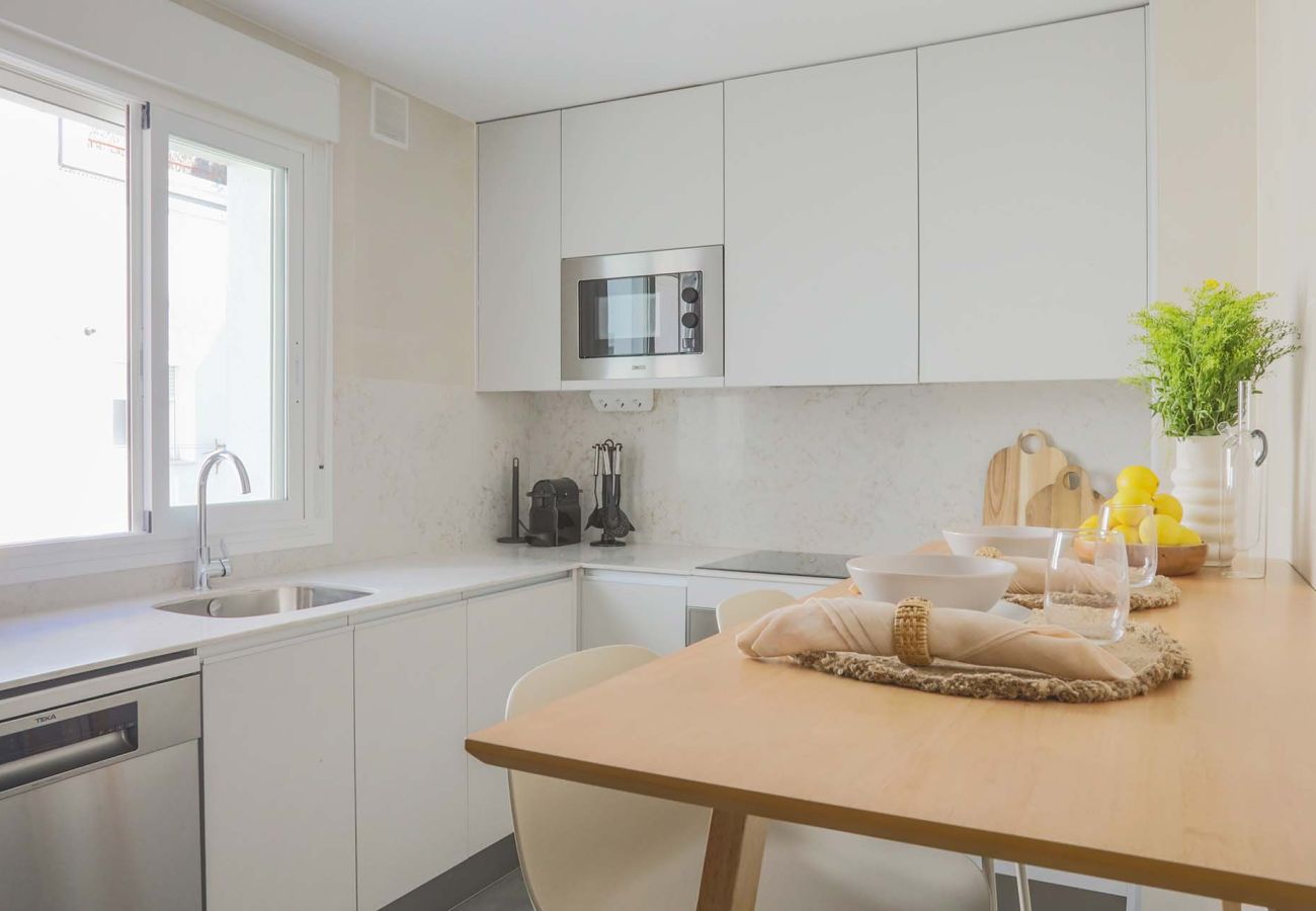 Apartment in Madrid - 3 bedroom apartment with terrace in La Castellana by Sharing Co.     