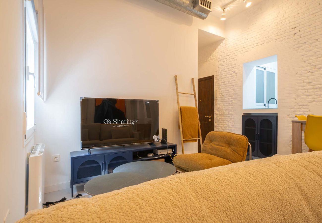 Apartment in Madrid - Housing Calle Segovia by Sharing Co