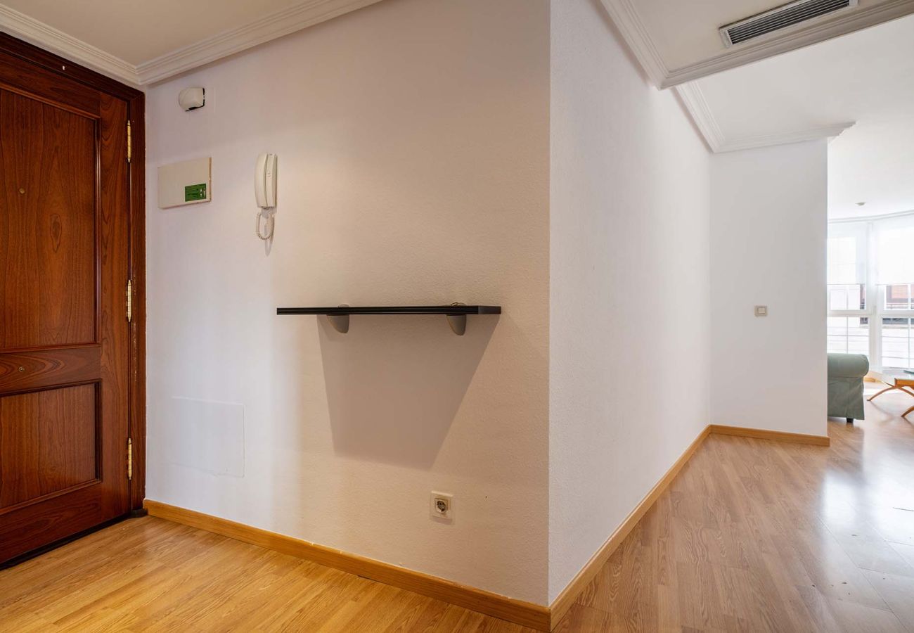 Apartment in Madrid - Cozy Apartment on Calle Eraso