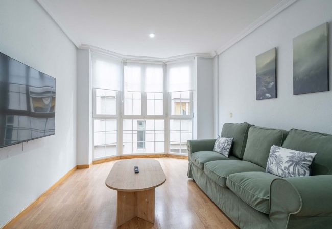 Apartment in Madrid - Cozy Apartment on Calle Eraso