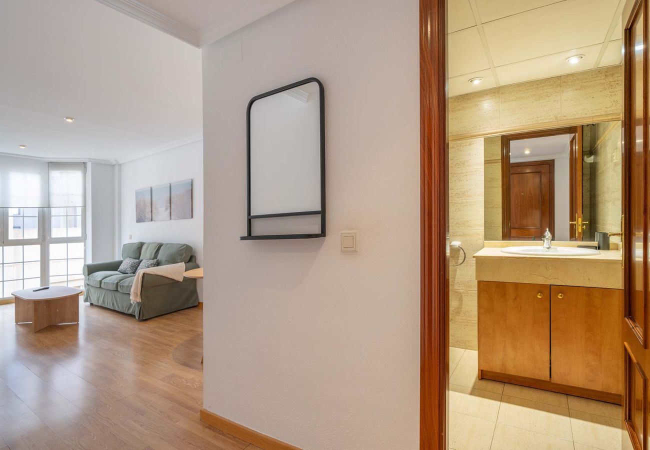 Apartment in Madrid - Cozy Apartment on Calle Eraso