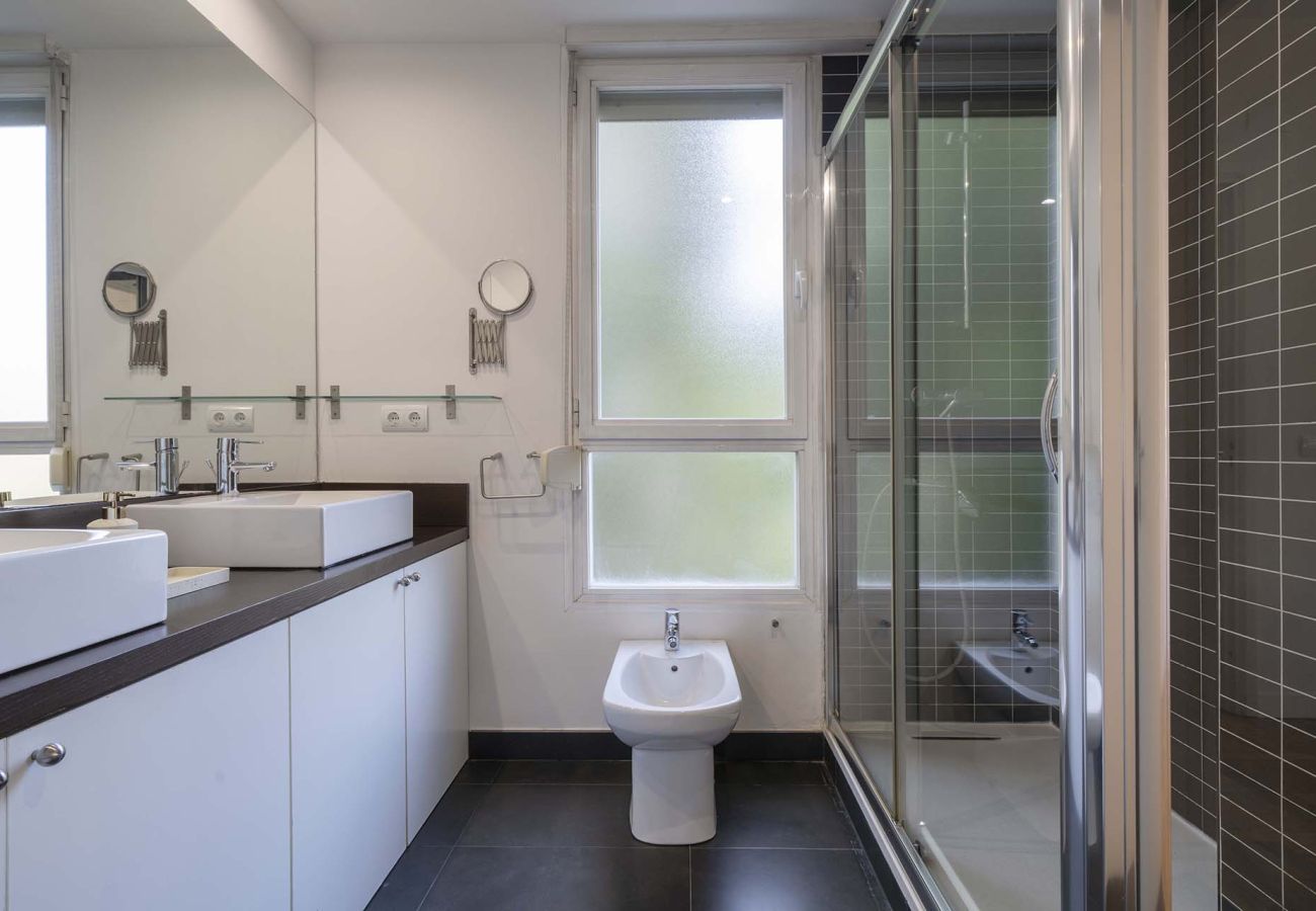 Apartment in Madrid - Housing Arroyofresno by Sharing Co