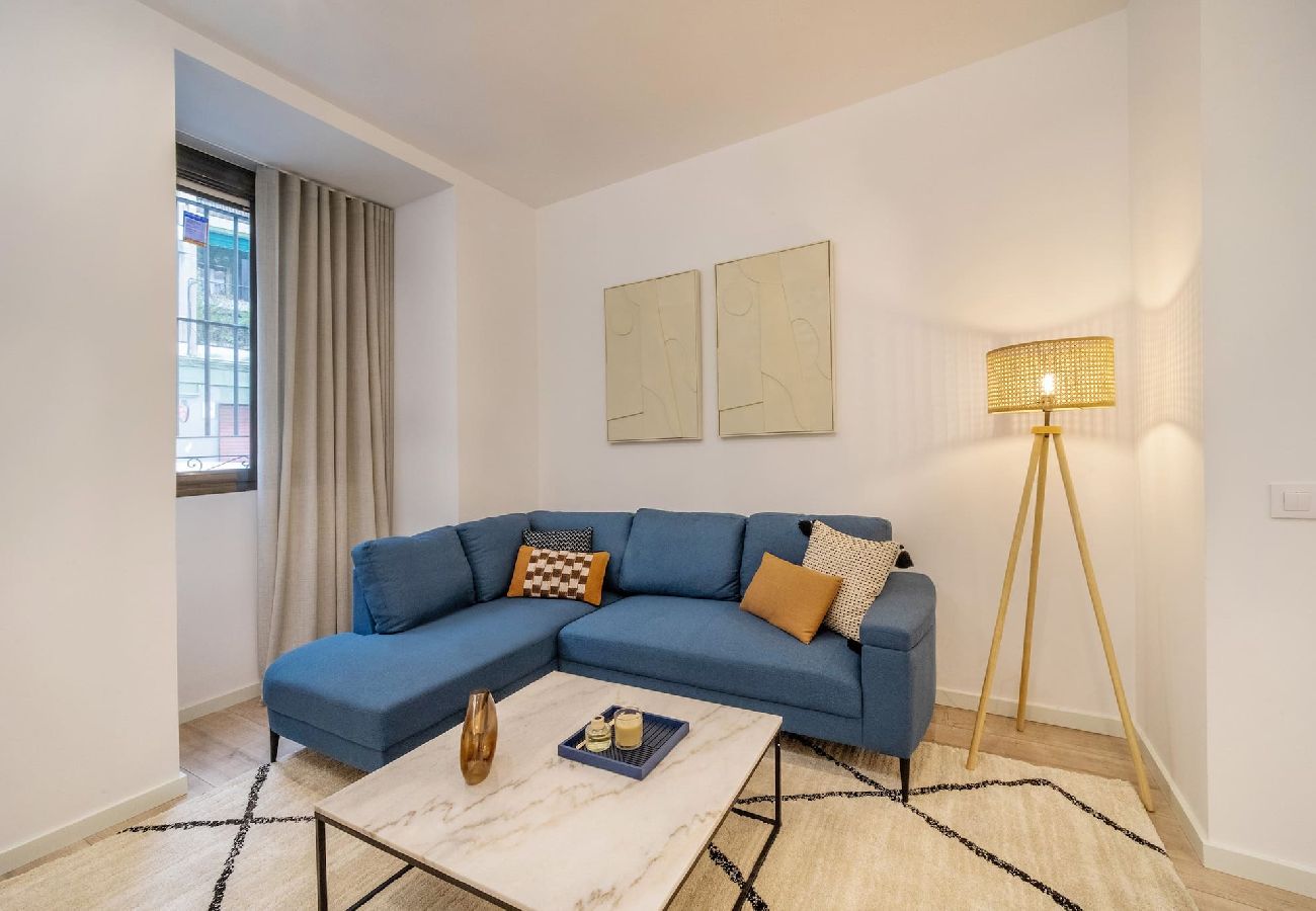 Apartment in Madrid - Beautiful 1 bed design apt in the heart of Madrid by Sharing Co. 