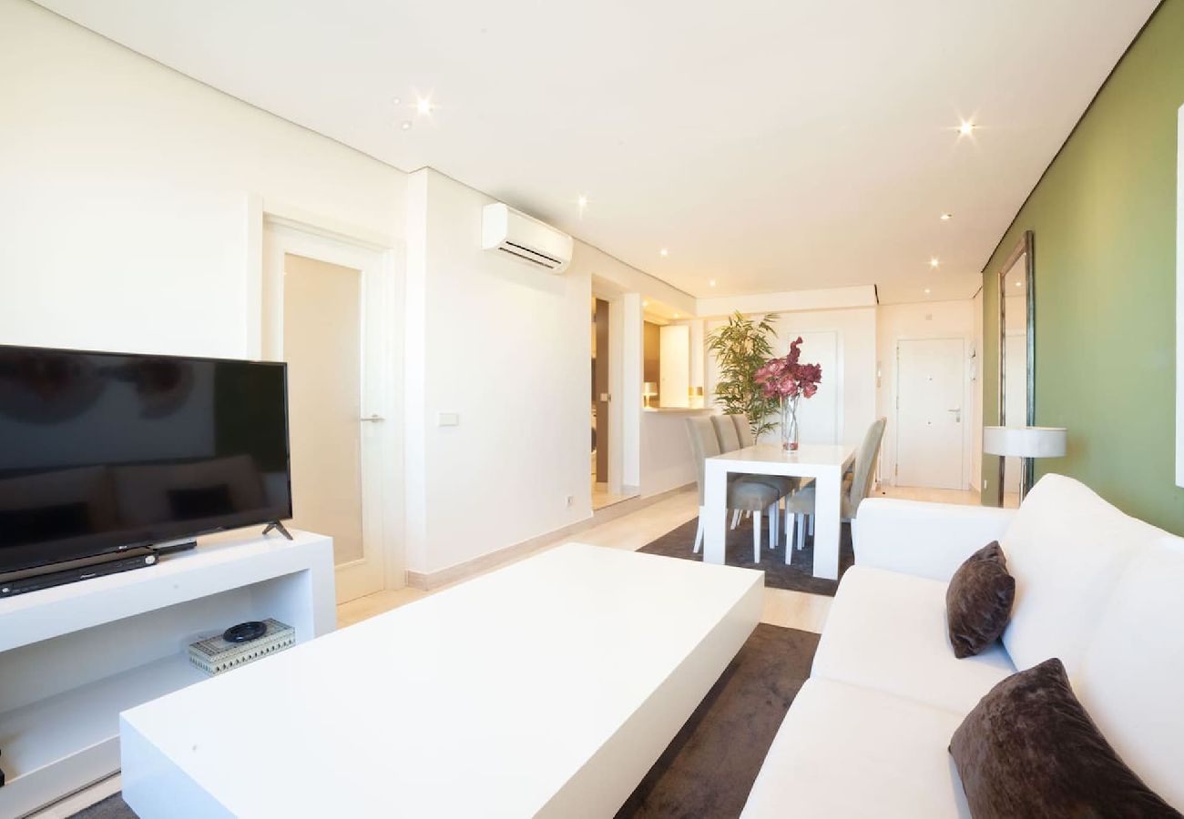 Apartment in Madrid - Style and luxury in a charming apartment in Nuevos Ministerios by Sharing Co. 