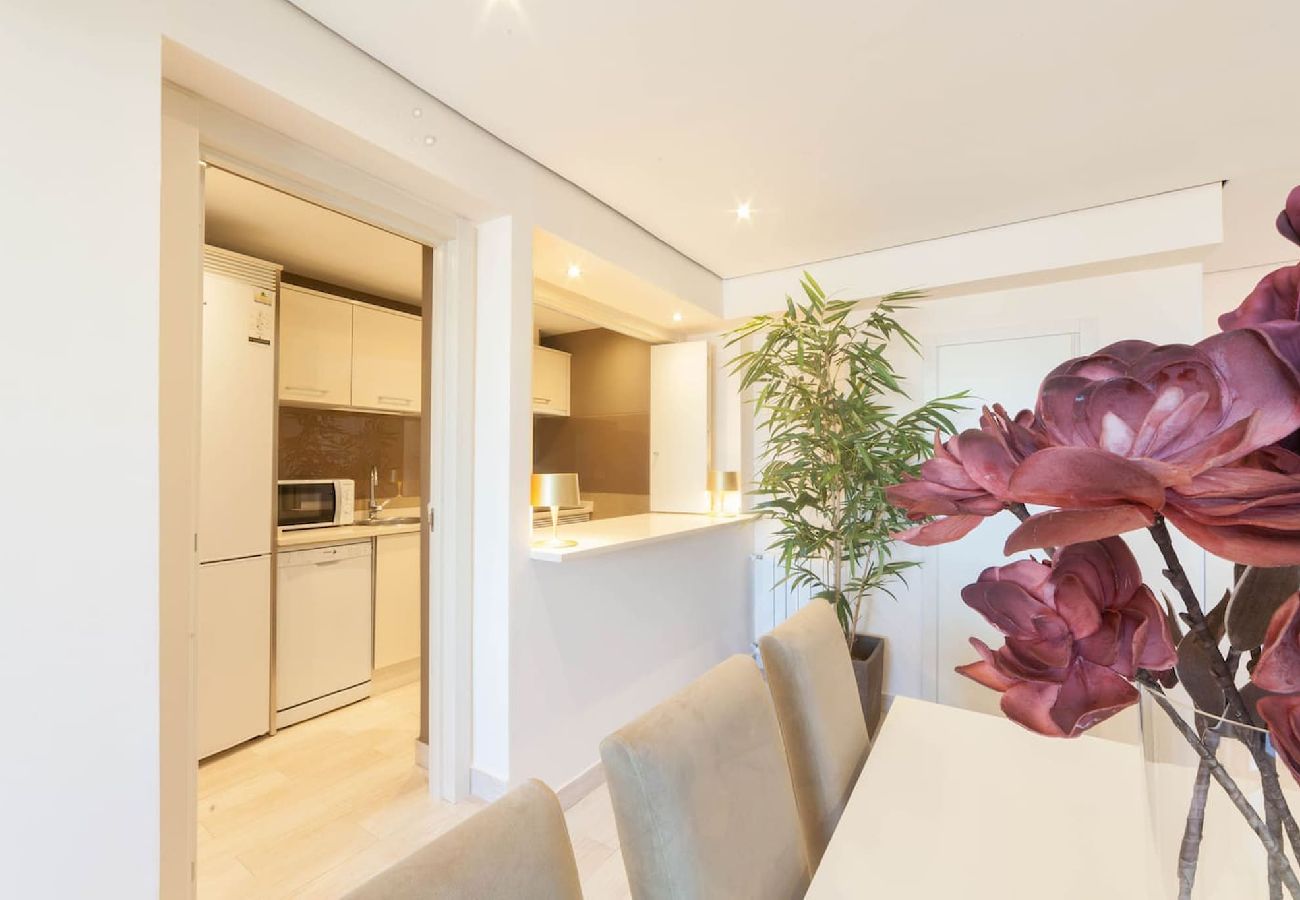 Apartment in Madrid - Style and luxury in a charming apartment in Nuevos Ministerios by Sharing Co. 