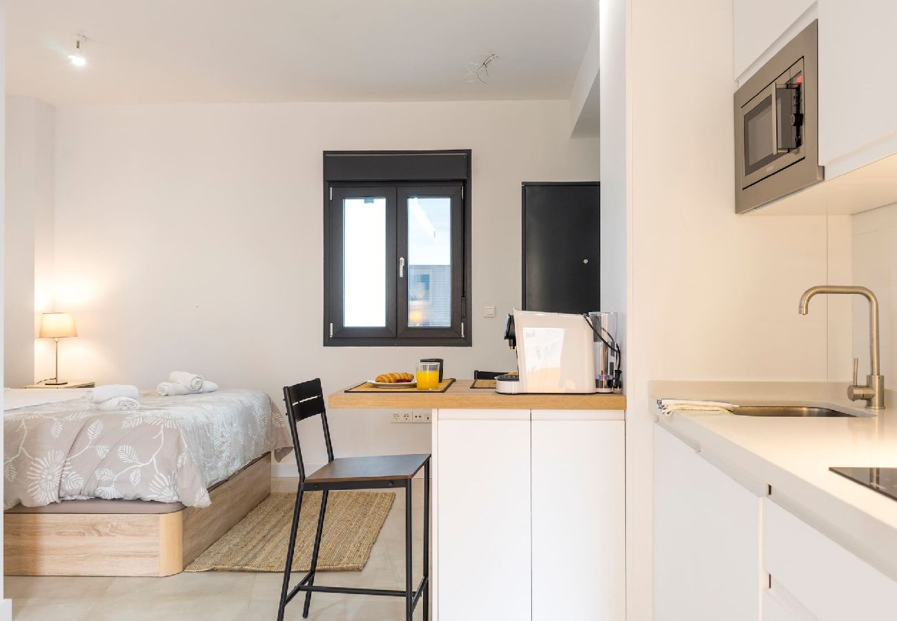 Studio in Málaga - Charming studio in Malaga center by Sharing Co. 