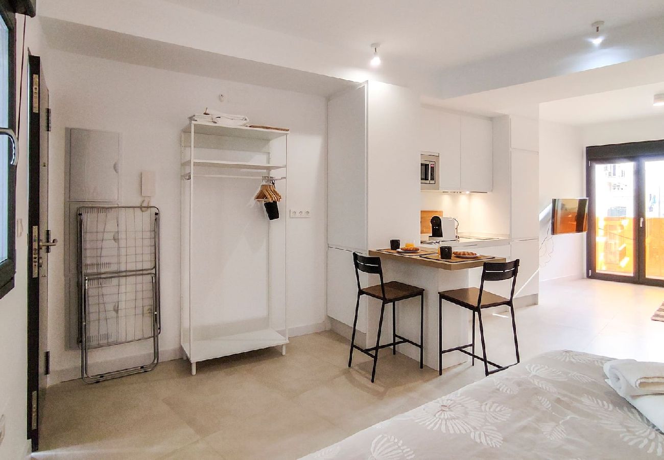 Studio in Málaga - Charming studio in Malaga center by Sharing Co. 