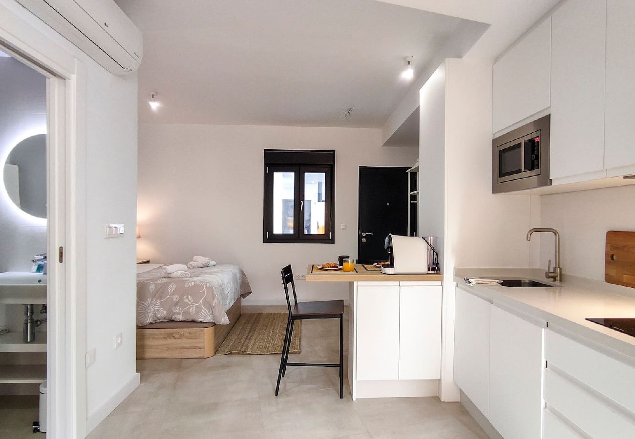 Studio in Málaga - Charming studio in Malaga center by Sharing Co. 