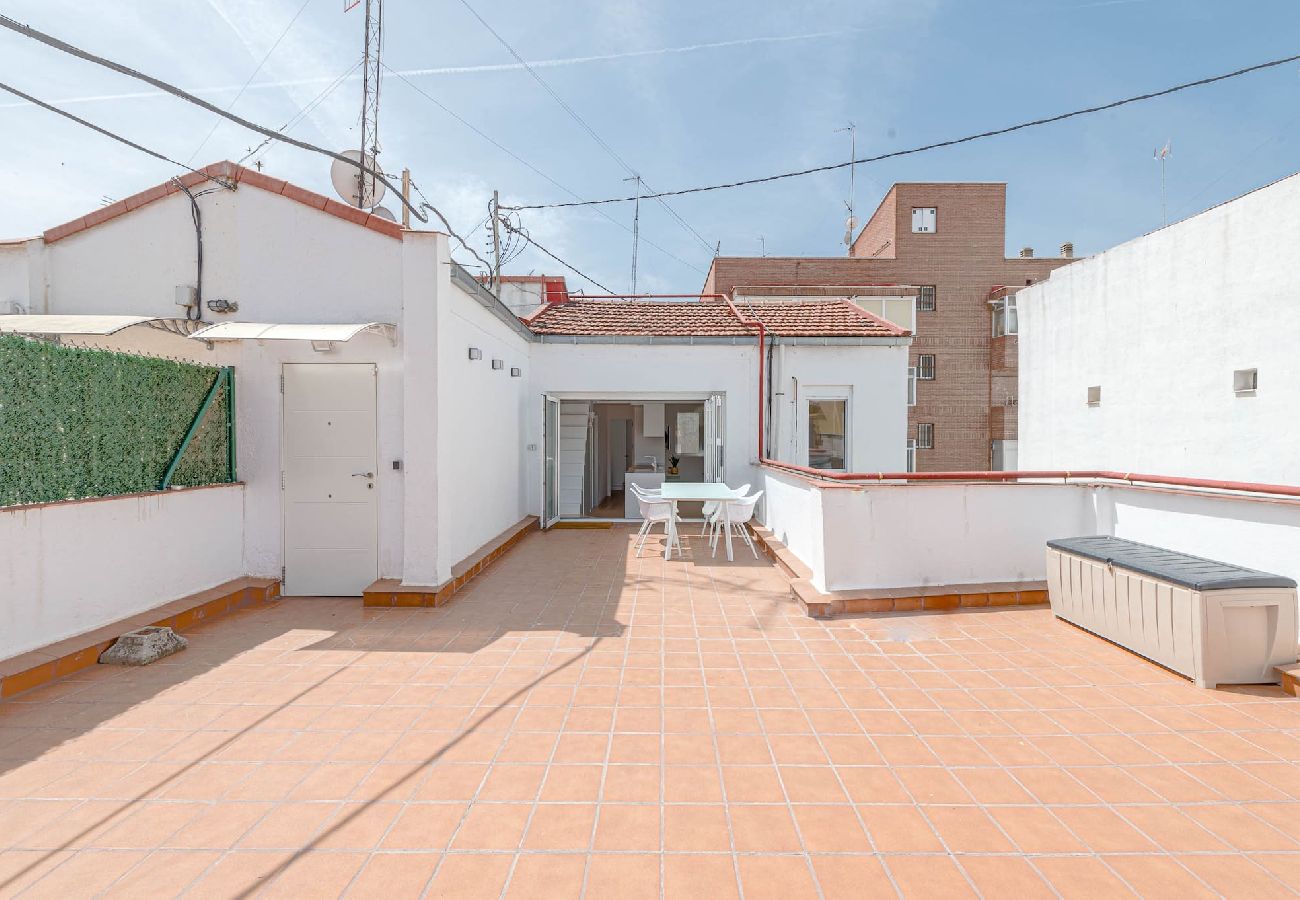 Apartment in Madrid - Gorgeous 2bed attic with terrace in Azca by Sharing Co 