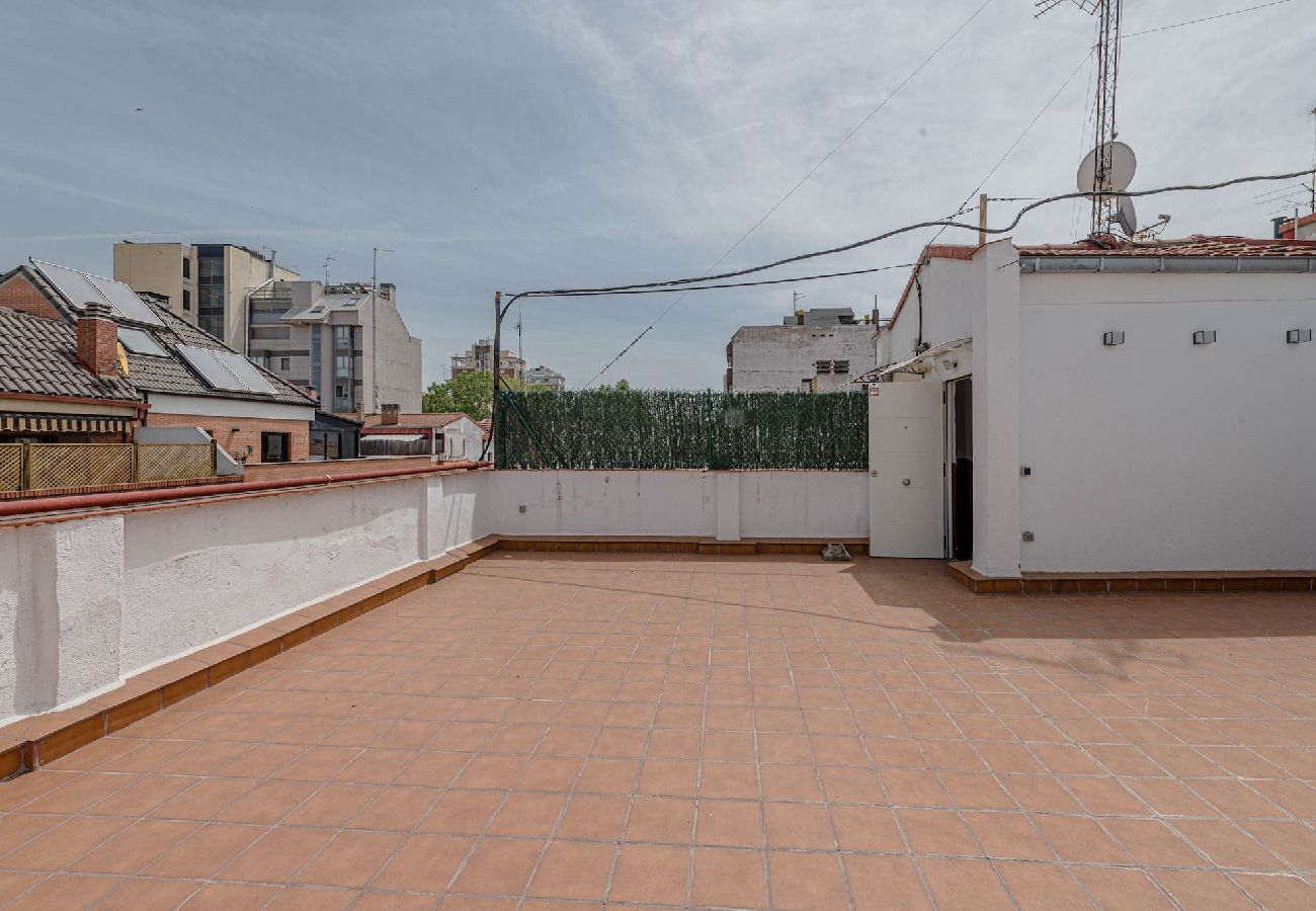 Apartment in Madrid - Gorgeous 2bed attic with terrace in Azca by Sharing Co 