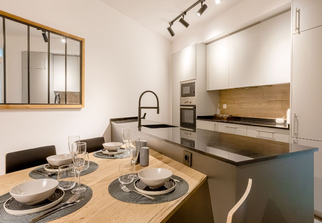 Apartment in Madrid - Luxury 3bed apartment in Chamberí by Sharing co 