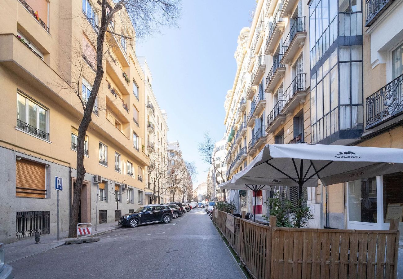 Apartment in Madrid - Luxury 3bed apartment in Chamberí by Sharing co 