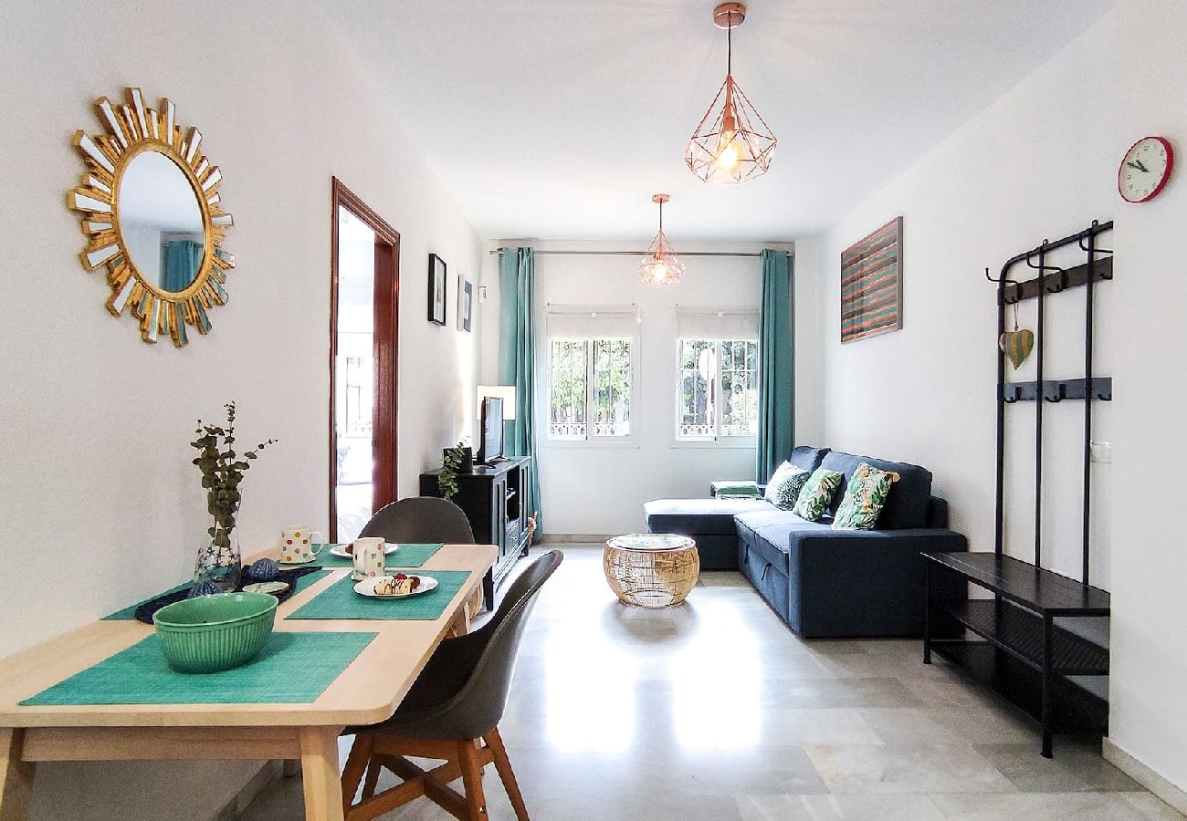 Apartment in Málaga - Bright Apt with beautiful courtyard yard in the center of Málaga by Sharing Co. 