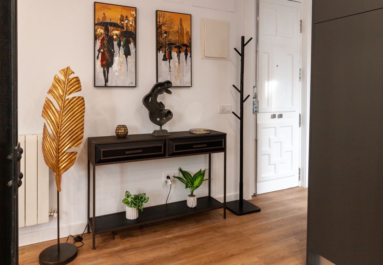 Apartment in Madrid - 1 room apt. Fuencarral  Sharing Co