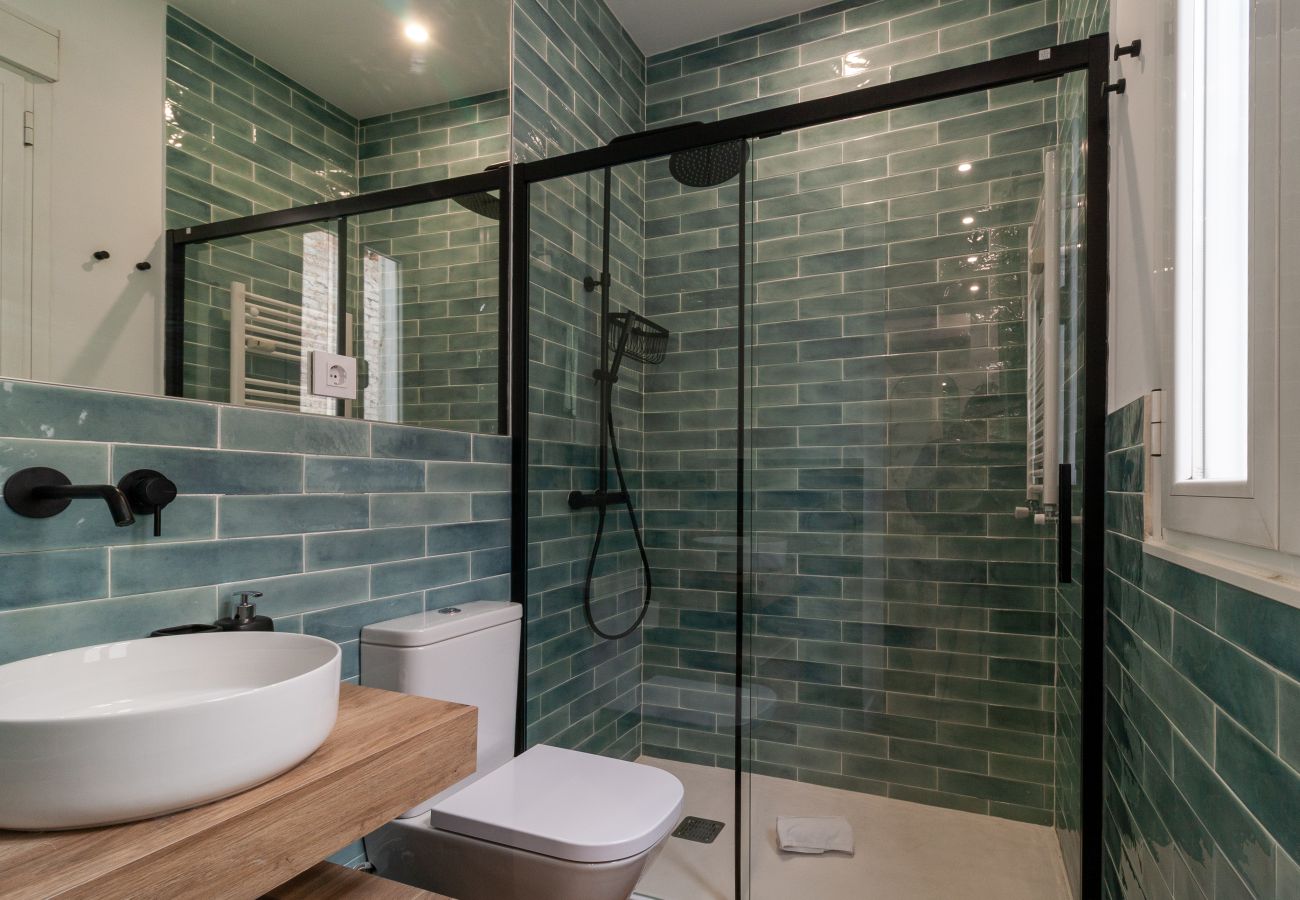 Apartment in Madrid - 1 room apt. Fuencarral  Sharing Co