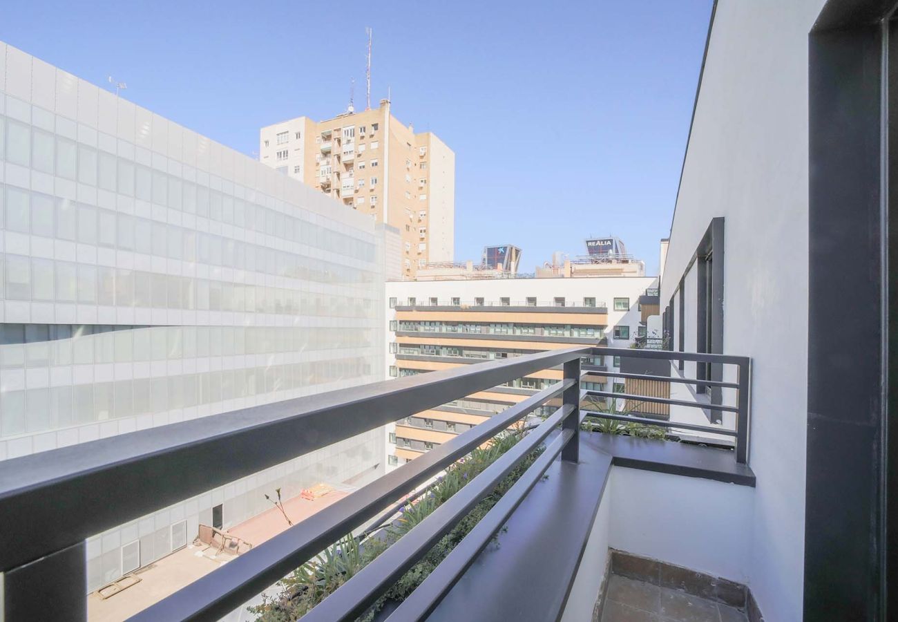 Apartment in Madrid - Apartamento de 3 hab. con terraza en La Castellana Sharing Co.