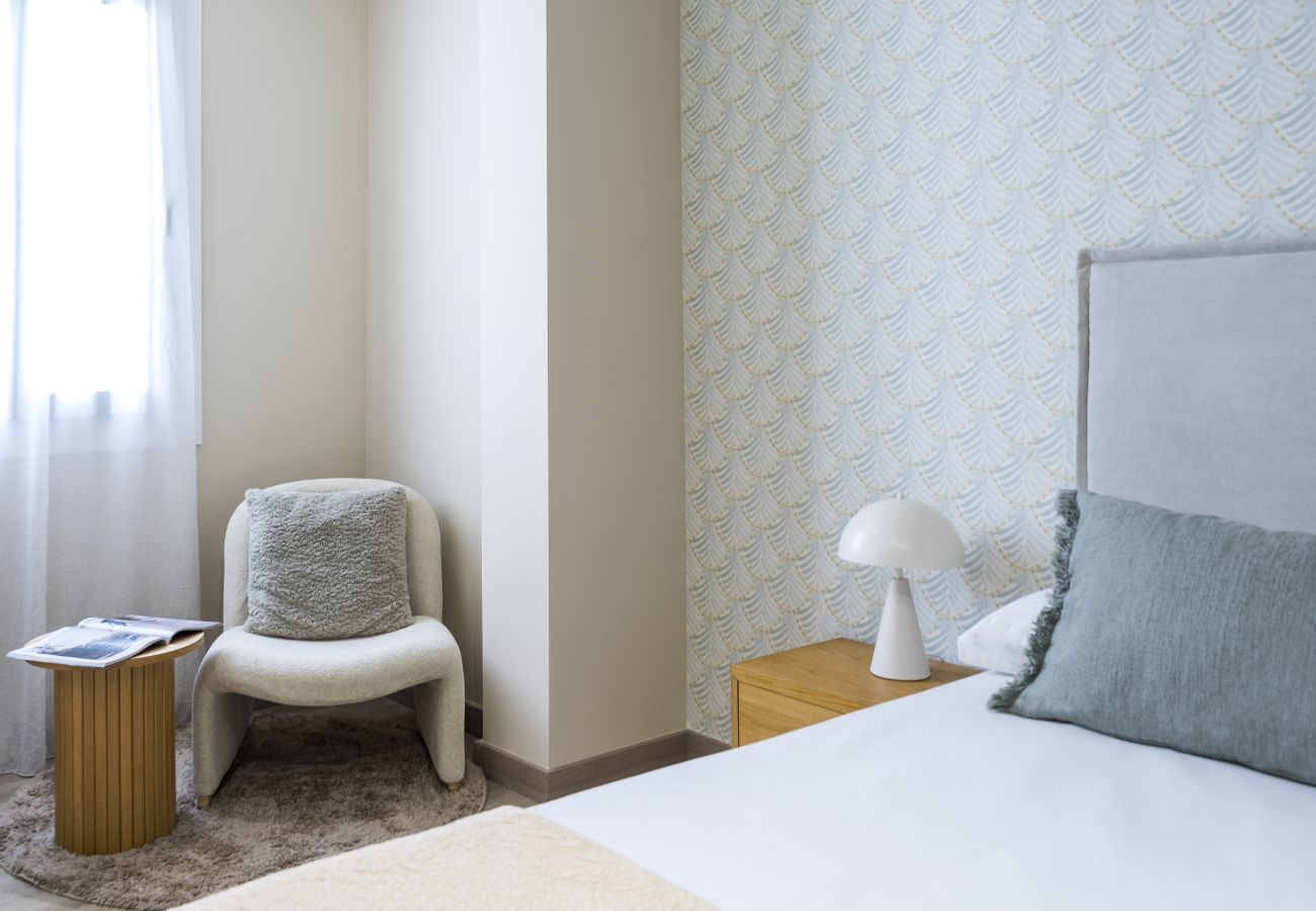 Apartment in Málaga - Atarazanas 2 Bedrooms by SharingCo  