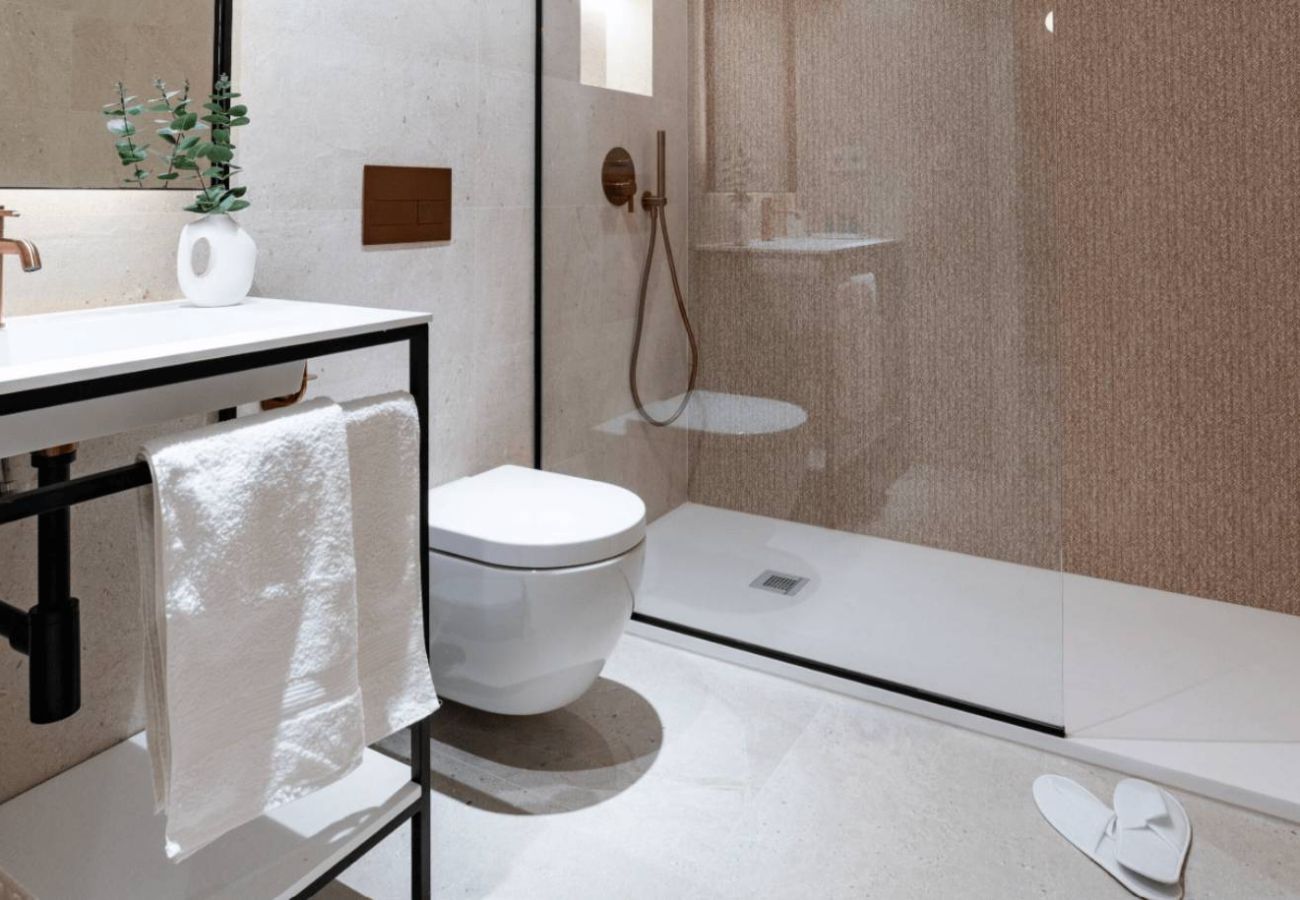Apartment in Málaga - Beautiful apartment next to the Malagueta by SharingCo