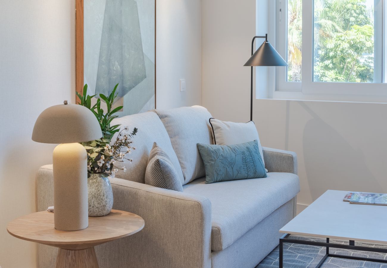 Apartment in Málaga - Modern apartment next to the Malagueta by SharingCo  