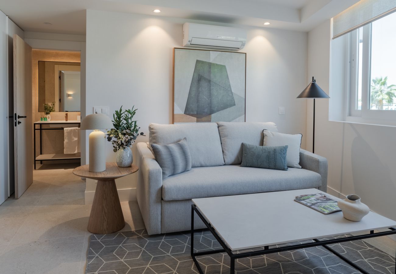 Apartment in Málaga - Modern apartment next to the Malagueta by SharingCo  
