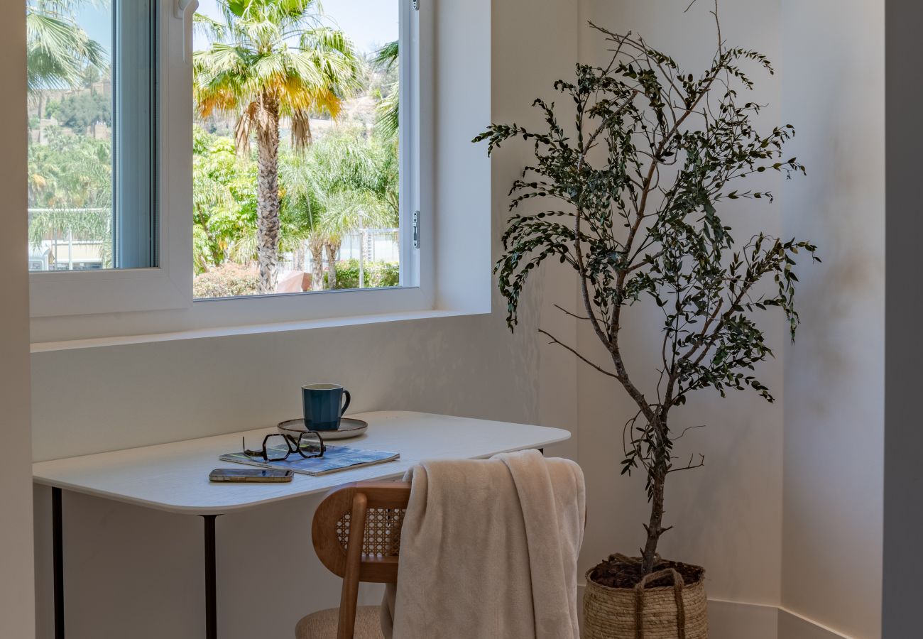 Apartment in Málaga - Modern apartment next to the Malagueta by SharingCo  