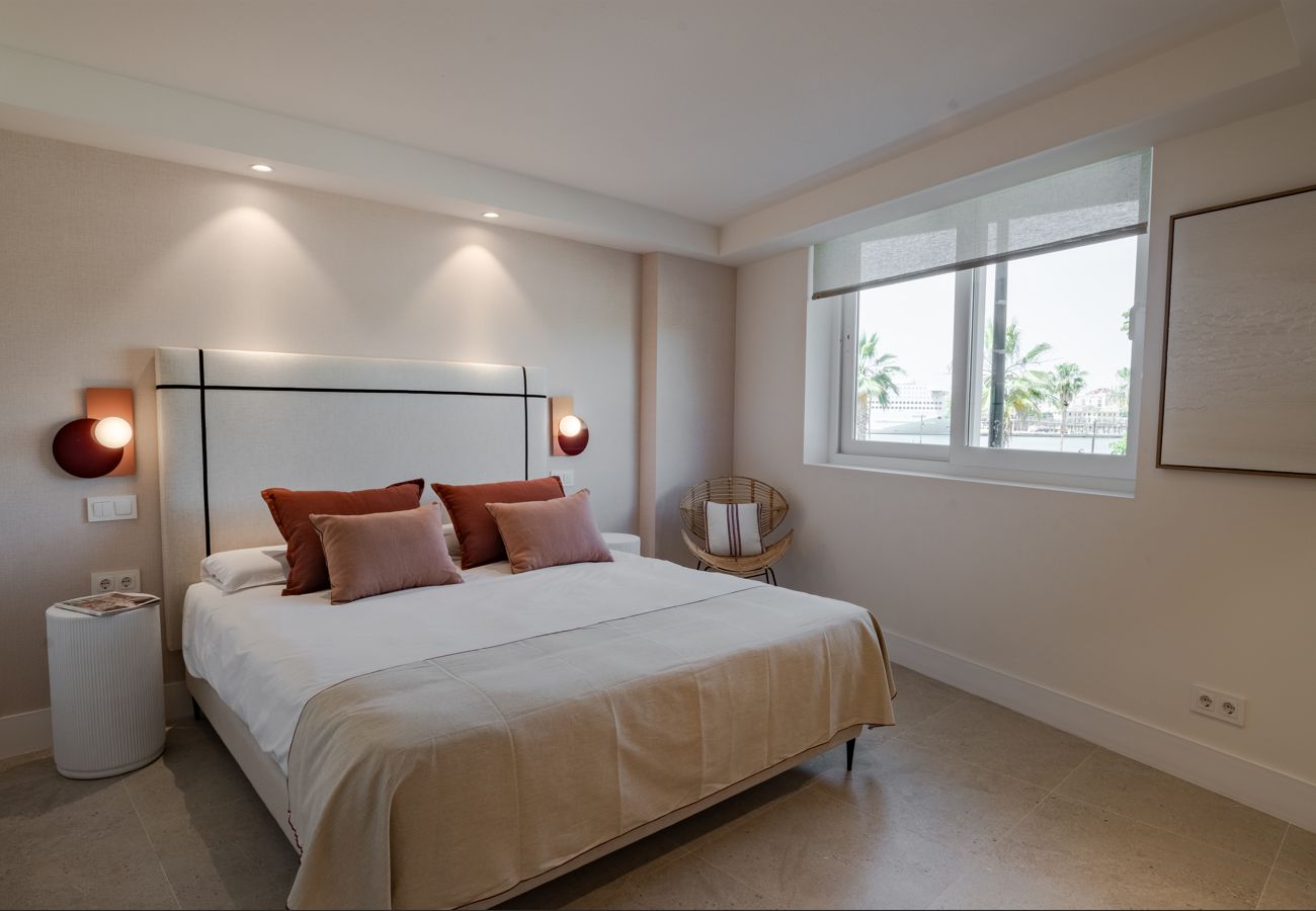 Apartment in Málaga - Modern apartment next to the Malagueta by SharingCo  