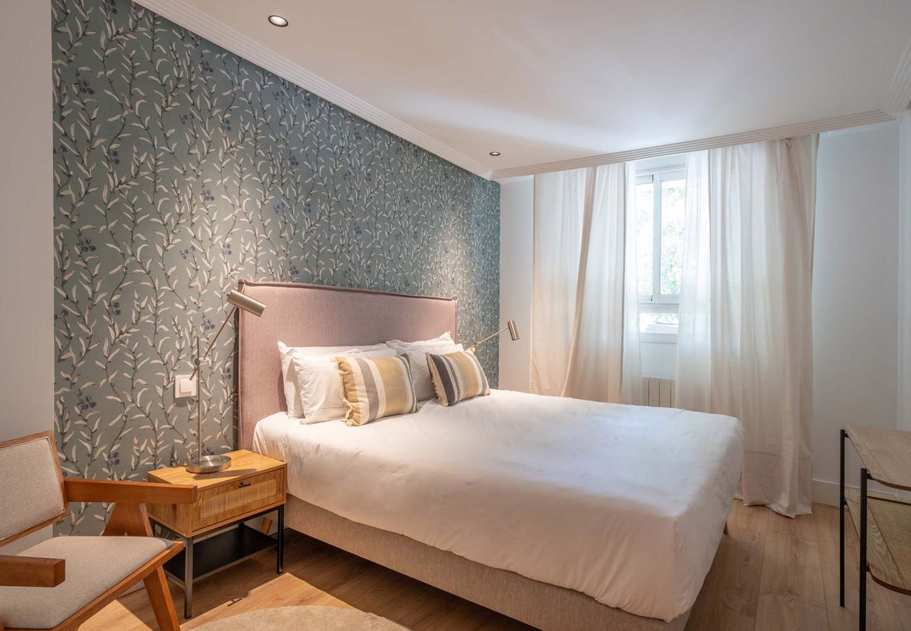 Apartment in Madrid - 2 bedroom apartment in La Castellana Sharing Co.      