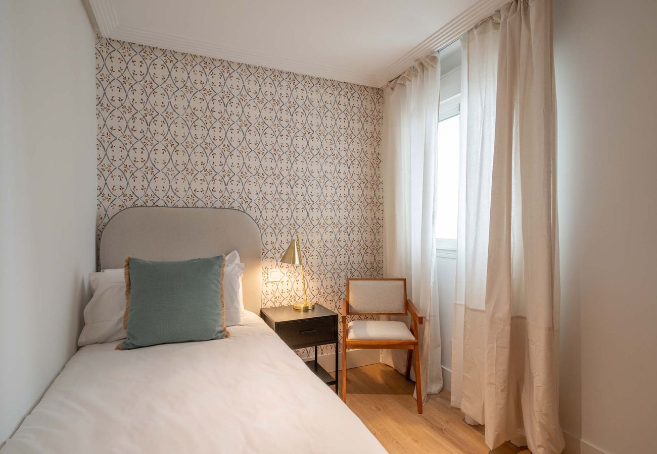 Apartment in Madrid - 2 bedroom apartment in La Castellana Sharing Co.      