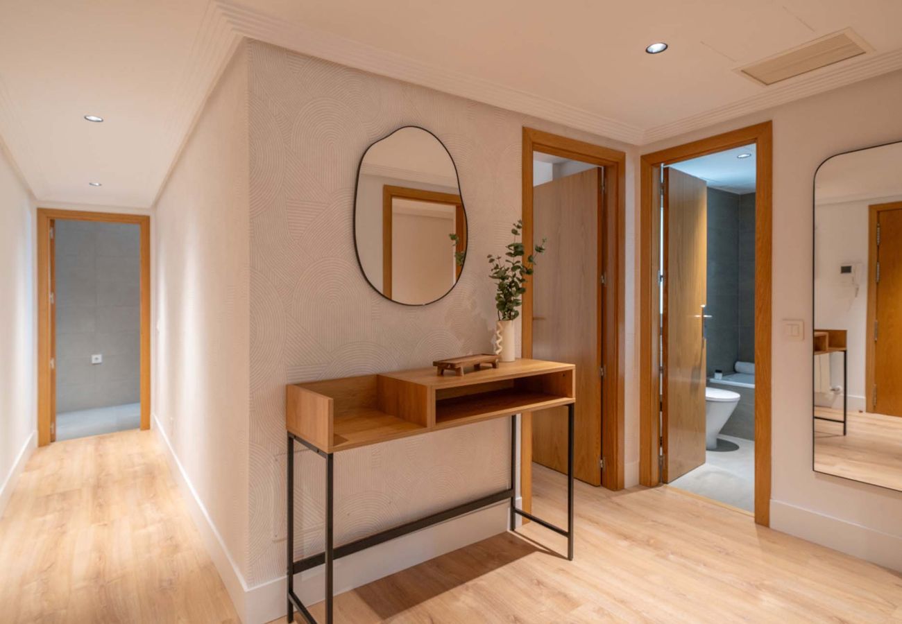 Apartment in Madrid - 2 bedroom apartment in La Castellana Sharing Co.      