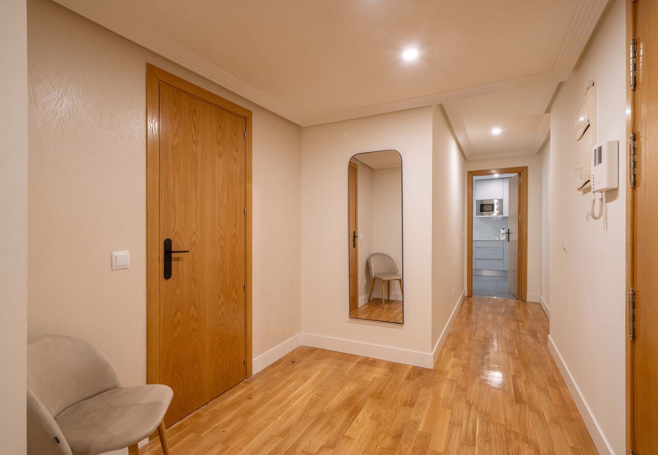 Apartment in Madrid - 2 bedroom apartment in La Castellana Sharing Co.         
