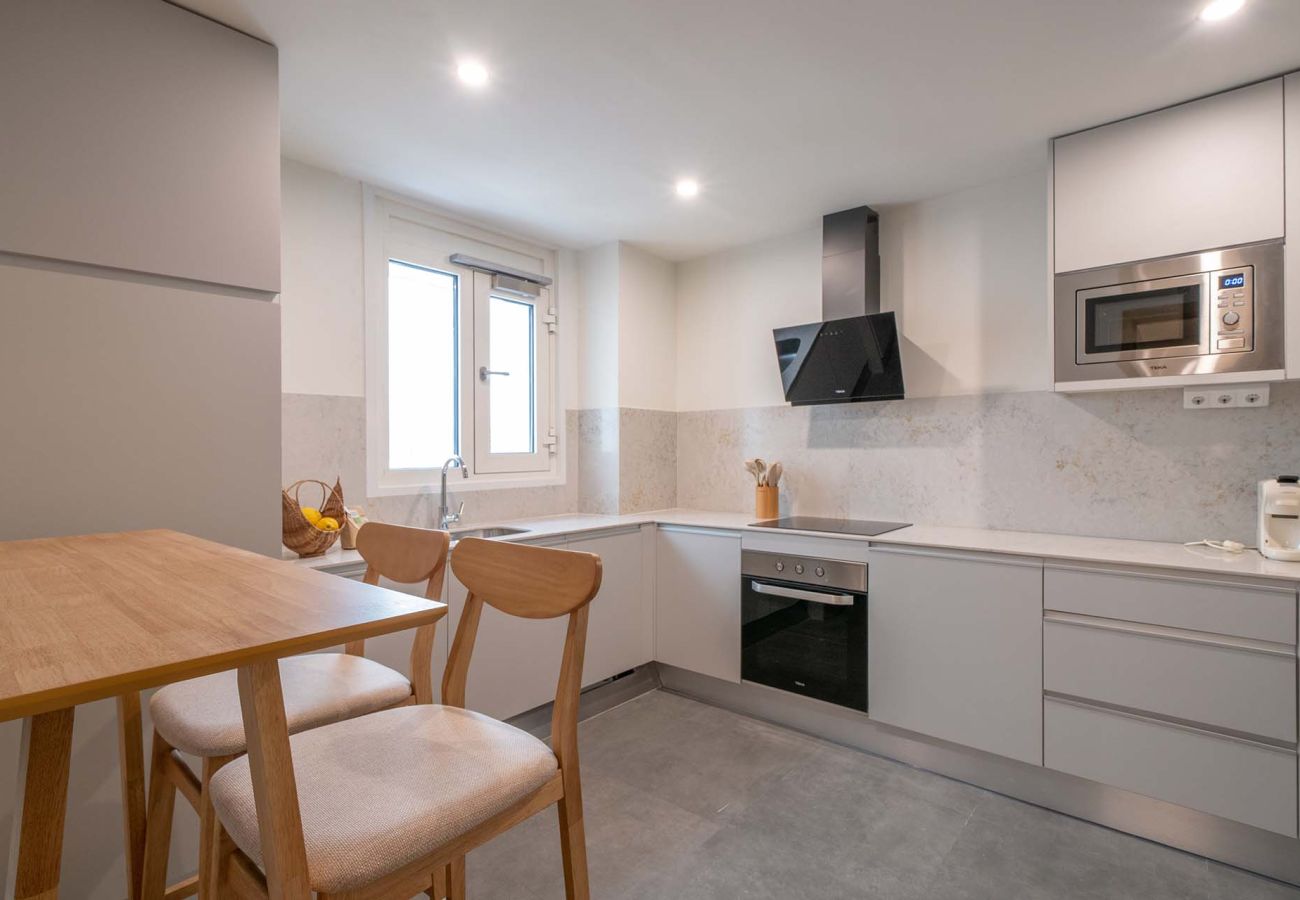 Apartment in Madrid - 2 bedroom apartment in La Castellana Sharing Co.         