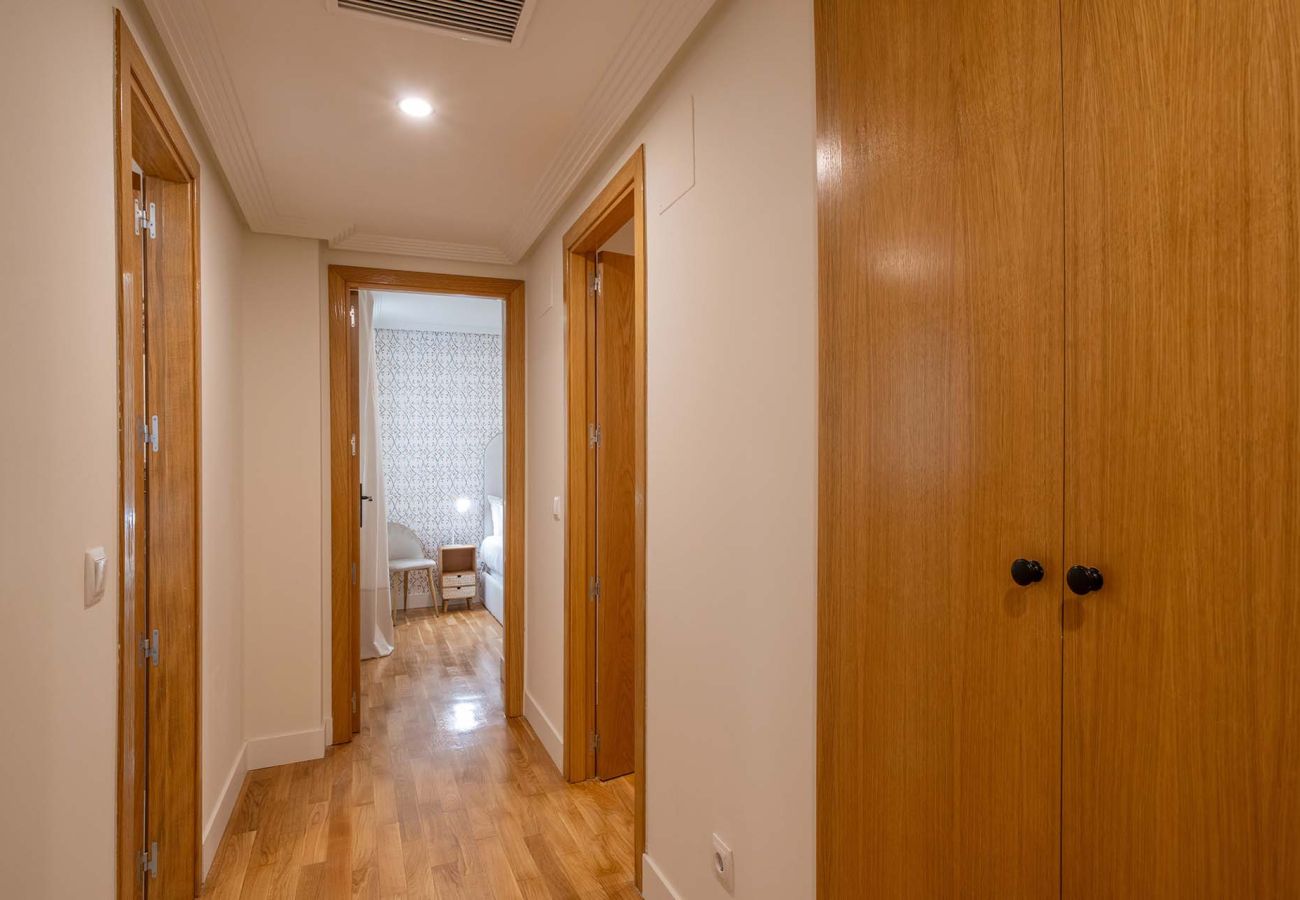 Apartment in Madrid - 2 bedroom apartment in La Castellana Sharing Co.         