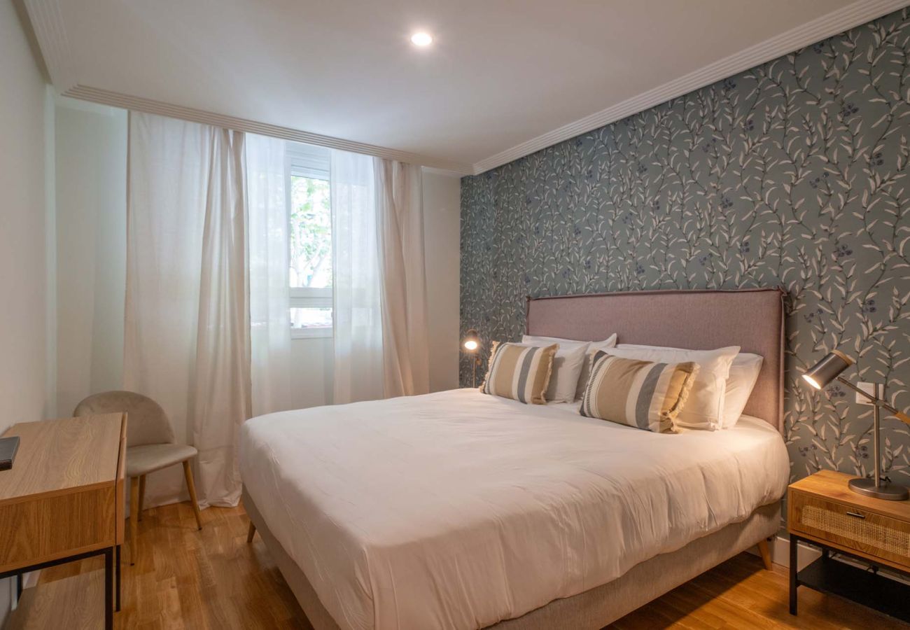 Apartment in Madrid - 2 bedroom apartment in La Castellana Sharing Co.         
