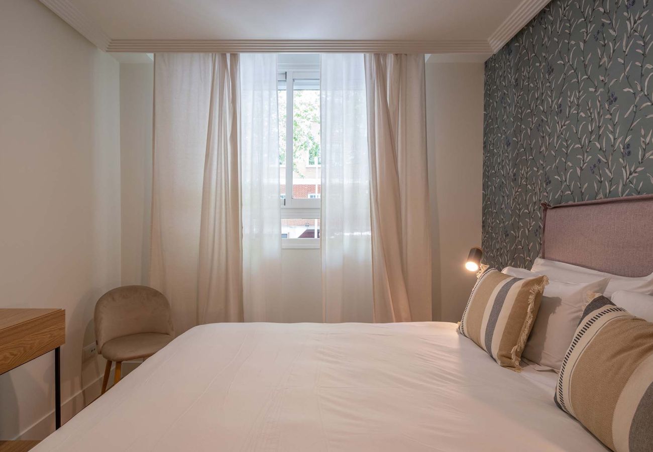 Apartment in Madrid - 2 bedroom apartment in La Castellana Sharing Co.         