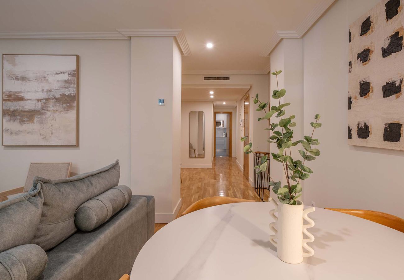 Apartment in Madrid - 2 bedroom apartment in La Castellana Sharing Co.         