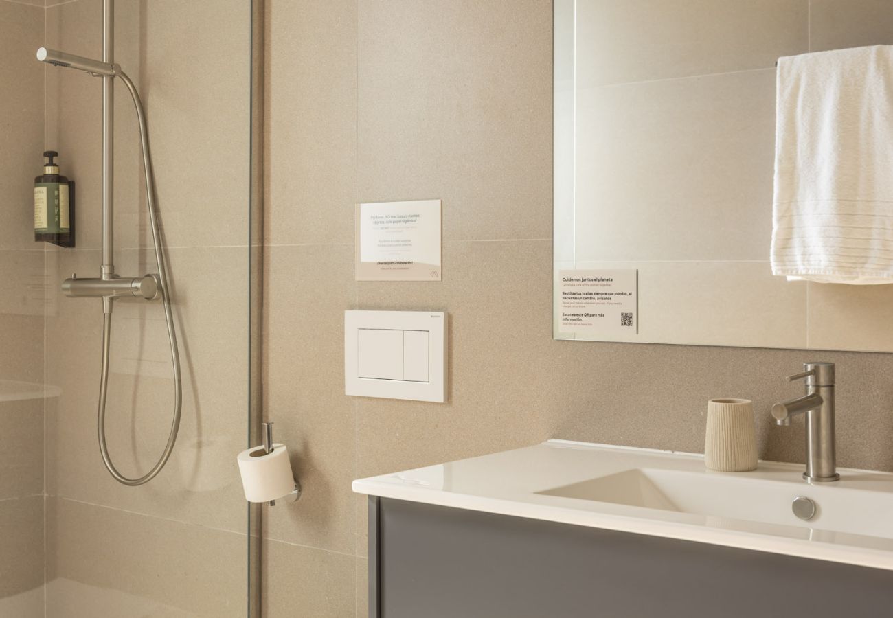 Studio in Valencia / València - Housing Maritim by Sharing Co