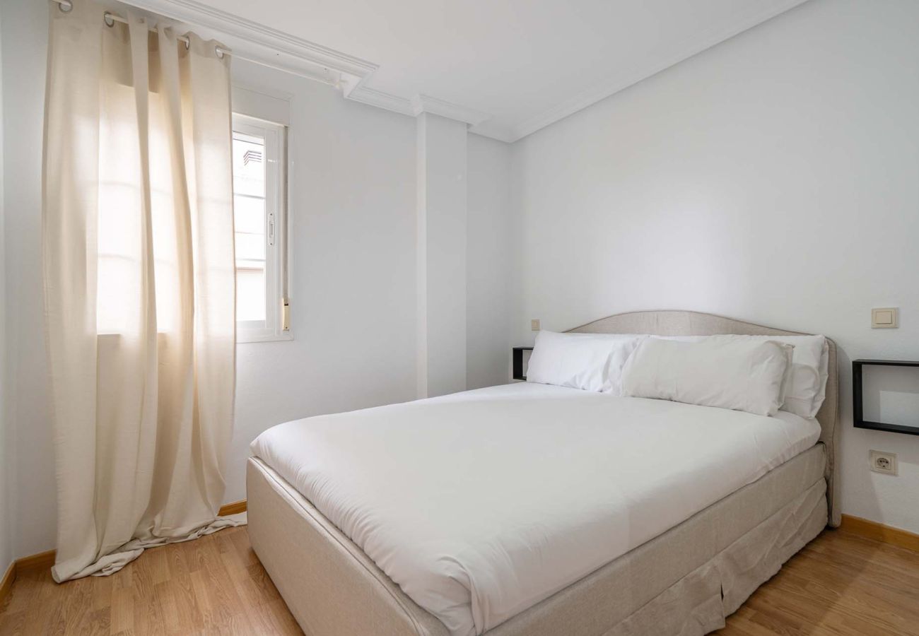 Apartment in Madrid - Cozy apartment on Calle Eraso  