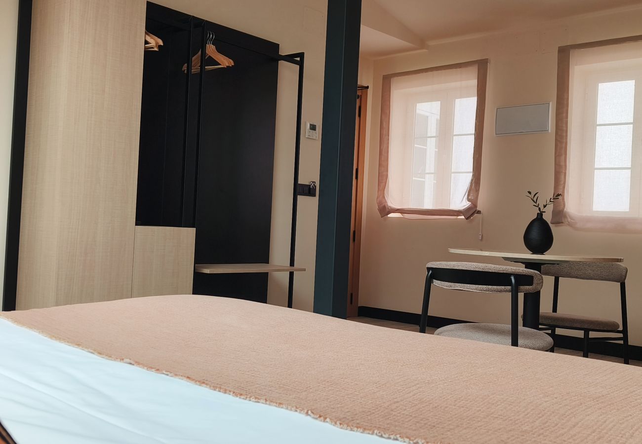 Apartment in Málaga - Housing Fana by Sharing Co 3PAX