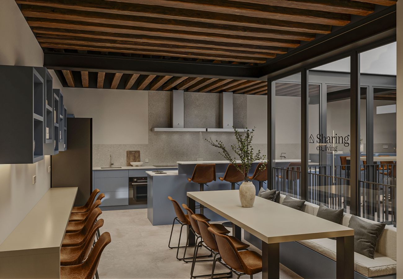 Rent by room in Madrid - Coliving Malasaña by Sharing Co