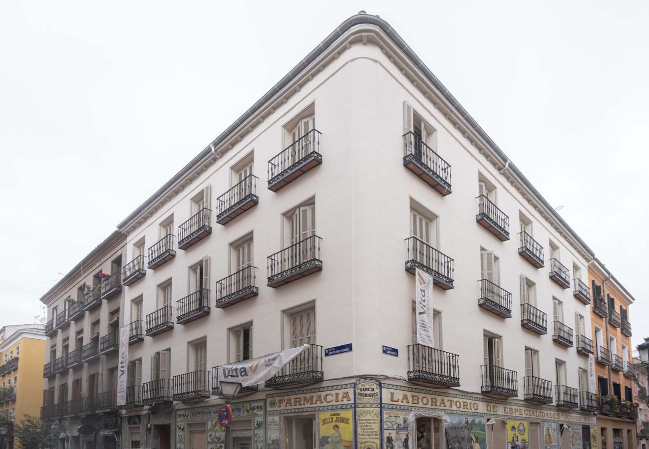 Rent by room in Madrid - Coliving Malasaña by Sharing Co