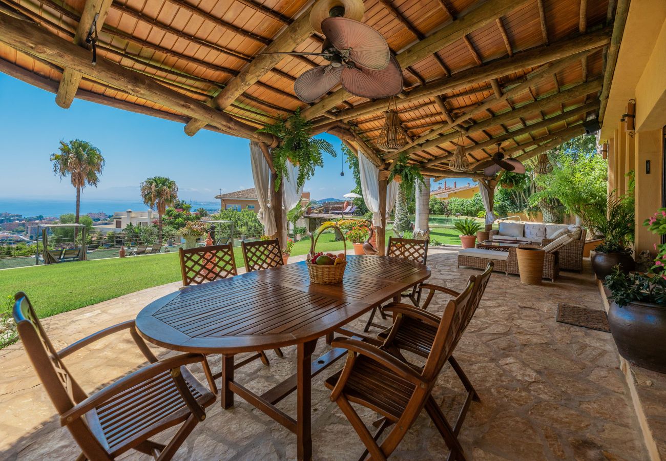 Villa in Málaga - Malaga Bay Villa with Pool