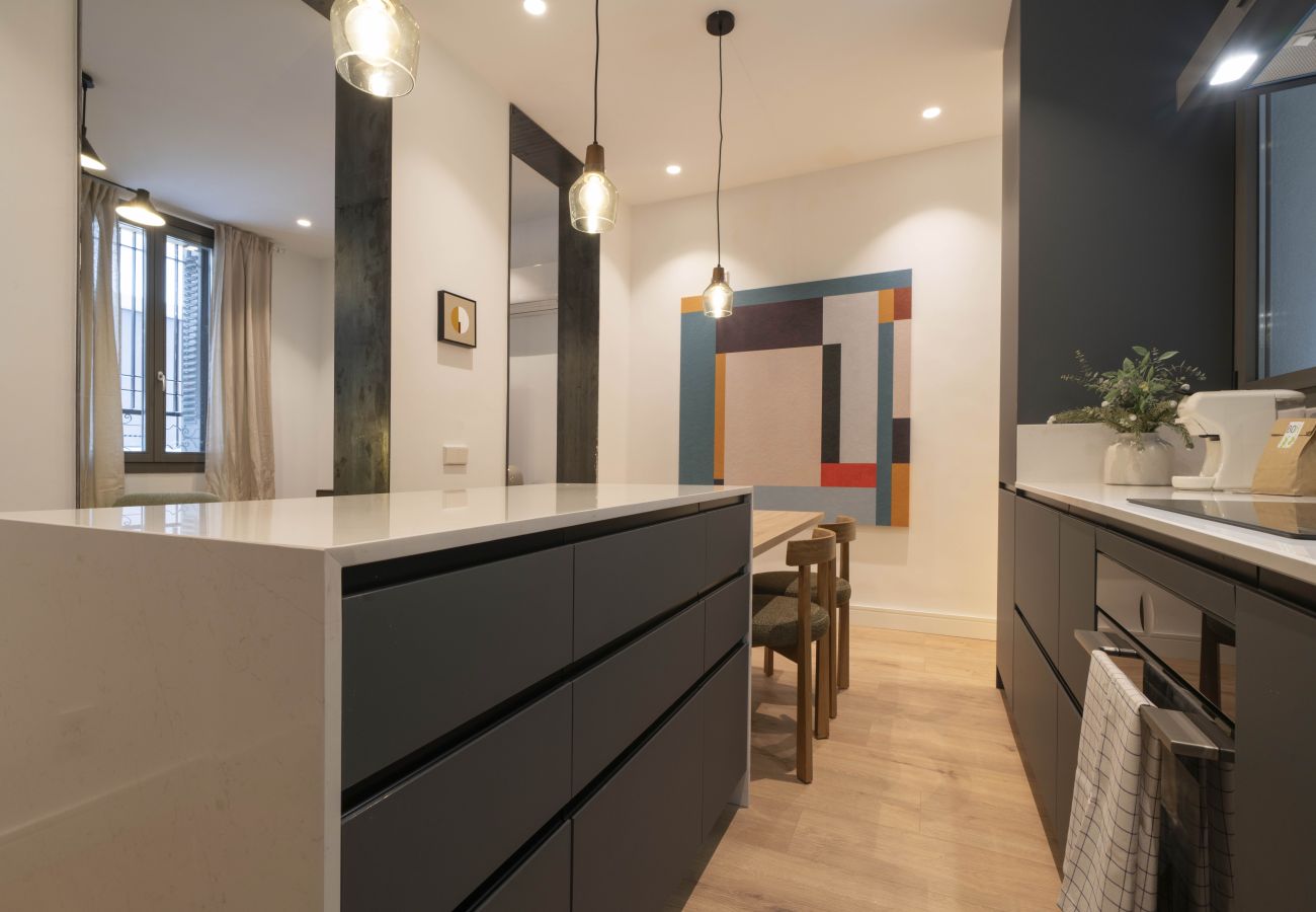 Apartment in Madrid - Housing Castilla by Sharing Co